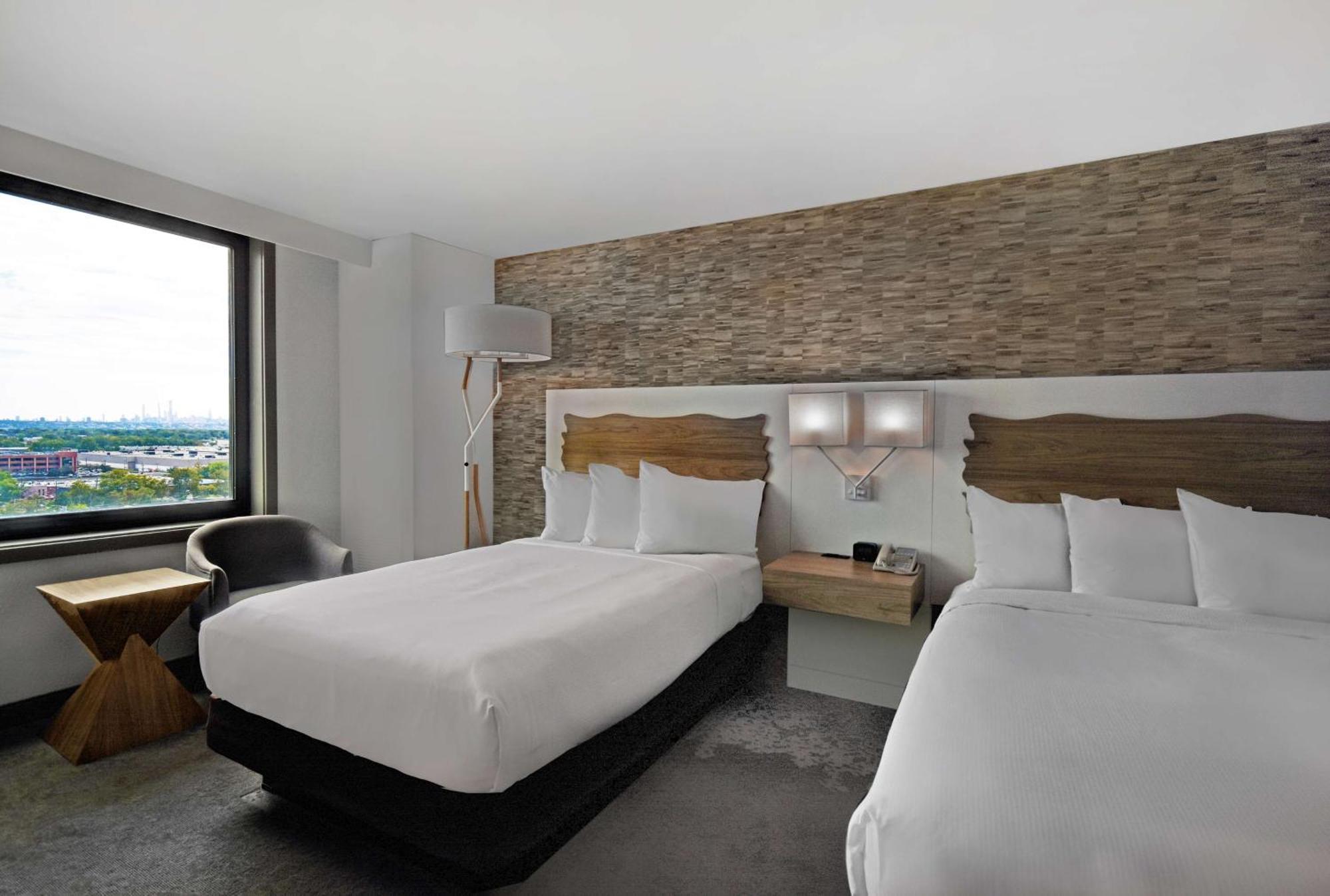 Отель Hilton Hasbrouck Heights-Meadowlands Экстерьер фото
